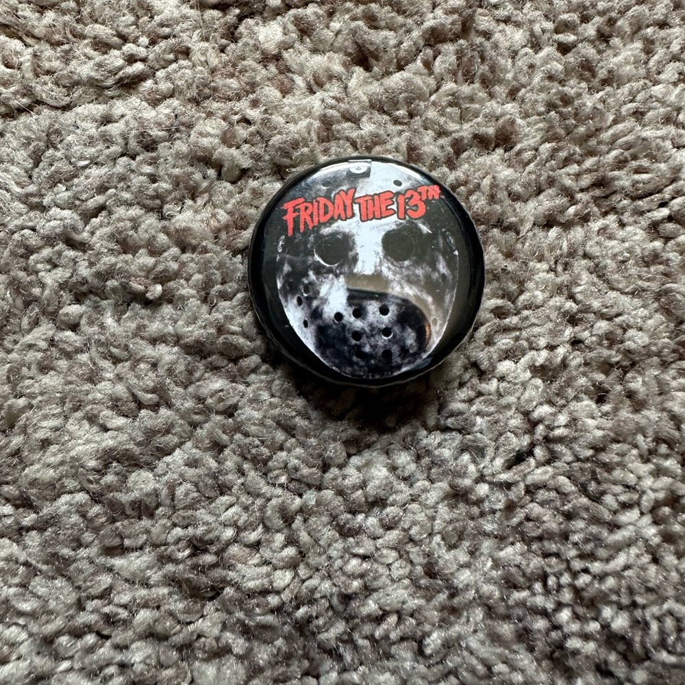 Horror Pin Set - Picture 4 of 7